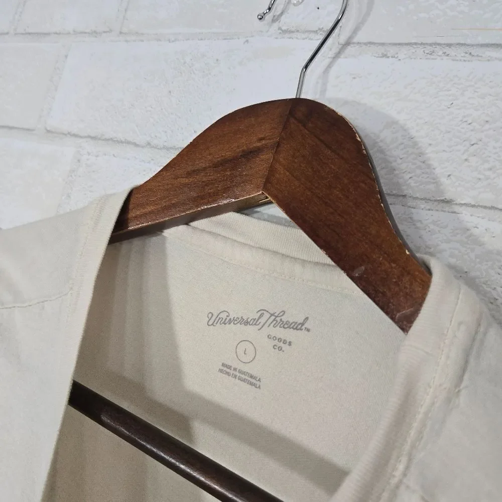 Universal Thread graphic tee - Picture 4 of 11